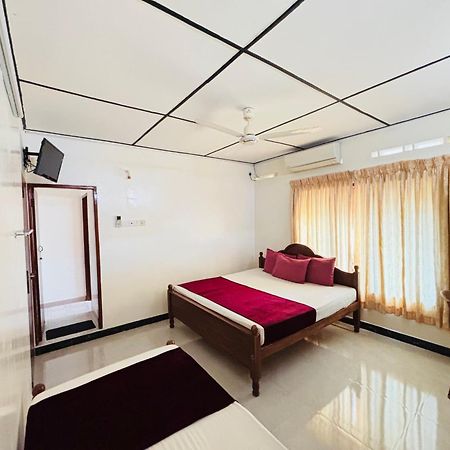 Yaarl Holiday Jaffna Eksteriør bilde