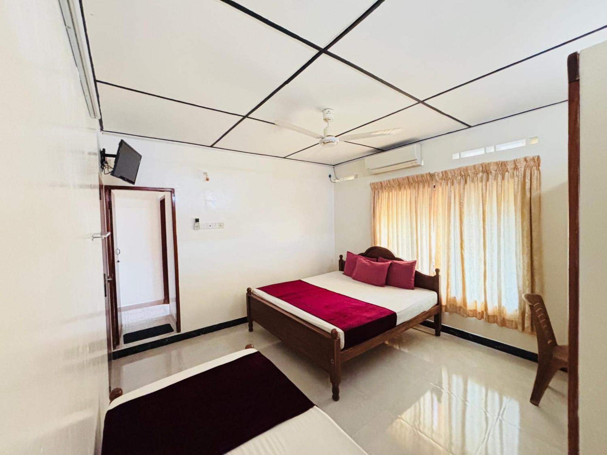 Yaarl Holiday Jaffna Eksteriør bilde