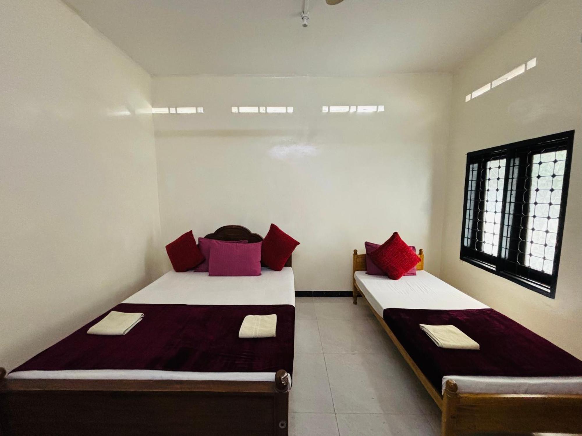 Yaarl Holiday Jaffna Eksteriør bilde