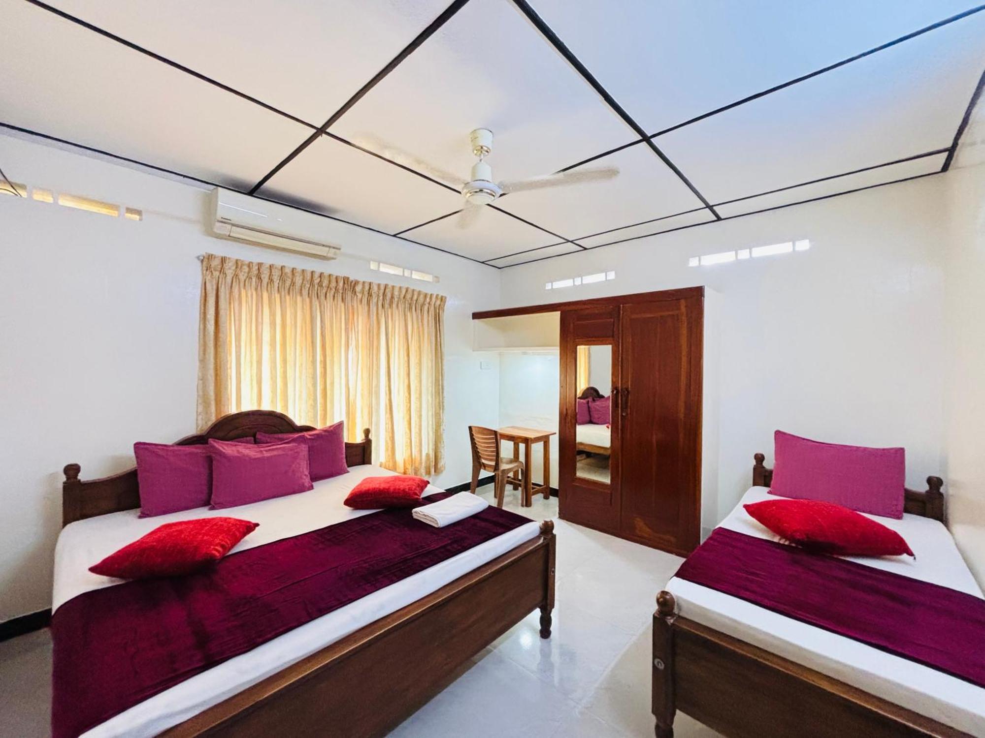 Yaarl Holiday Jaffna Eksteriør bilde